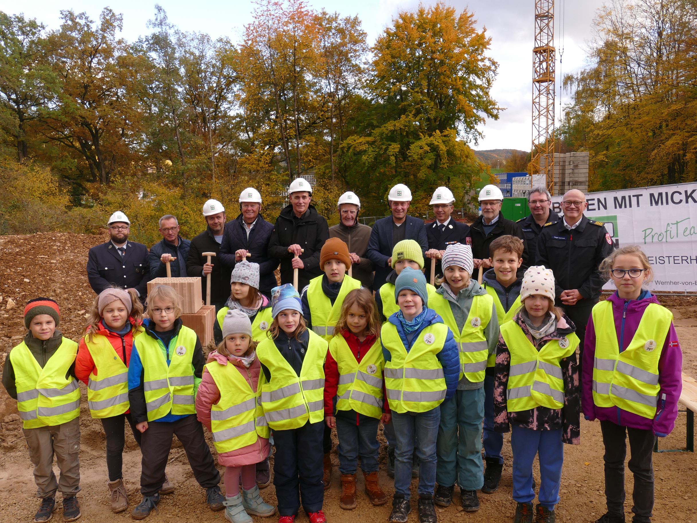 Leider haben wir keinen Alternativtext zu diesem Bild, aber wir arbeiten daran.